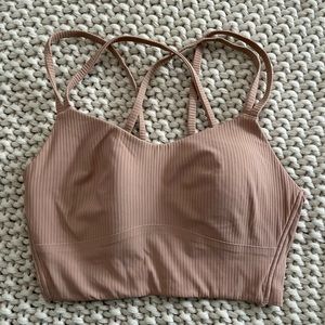 LULULEMON padded sports bra. Size 4. Perfect condition